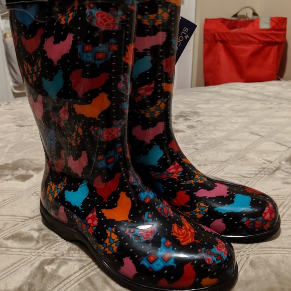 womens chicken rain boots